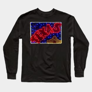 Retro billboard: TEXAS in red and blue lights (plus bonus Alamo) Long Sleeve T-Shirt